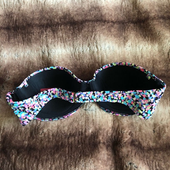 Victoria’s Secret Bikini Top - Picture 4 of 7